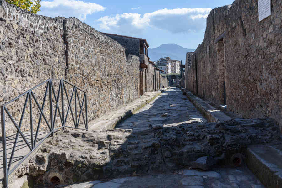 040 - Italia - Pompeya - parque arqueológico de Pompeya - calle.jpg